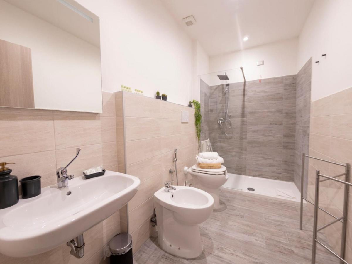 The Best Rent - Apartment Close To Termini Station Roma Esterno foto